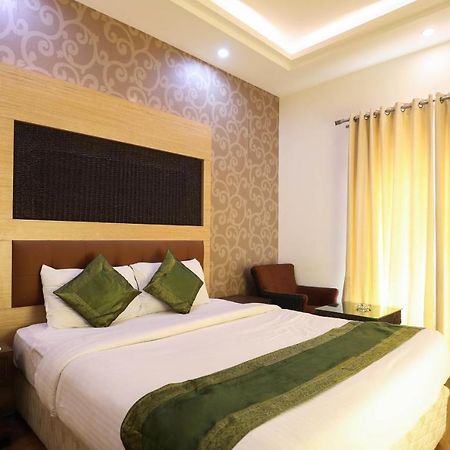 Treebo Trend White Mg Hotel Bangalore Luaran gambar