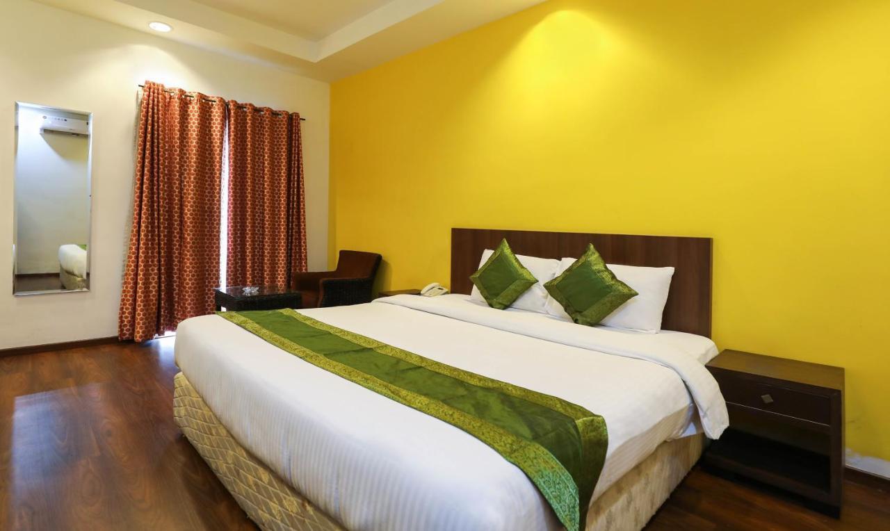 Treebo Trend White Mg Hotel Bangalore Luaran gambar