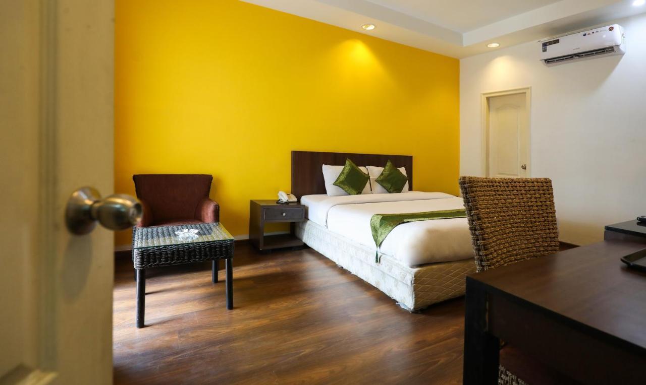 Treebo Trend White Mg Hotel Bangalore Luaran gambar