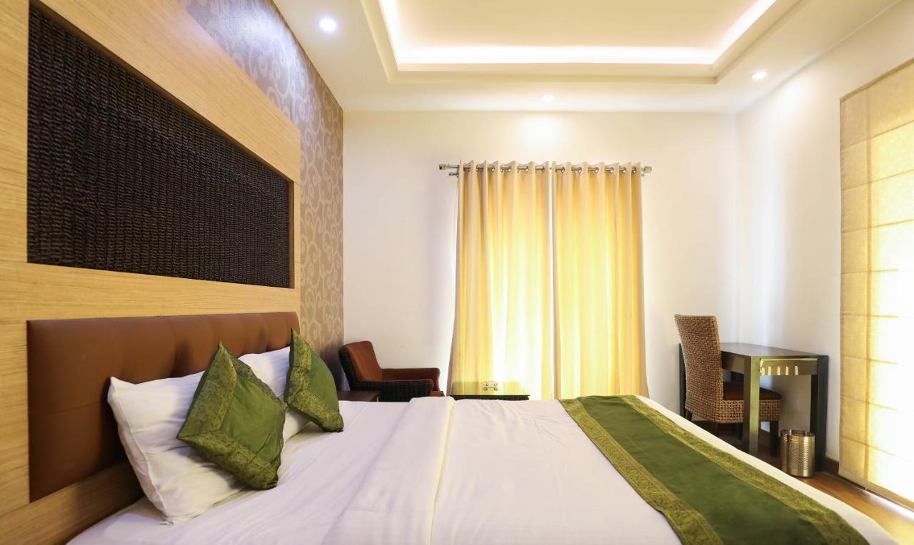 Treebo Trend White Mg Hotel Bangalore Luaran gambar