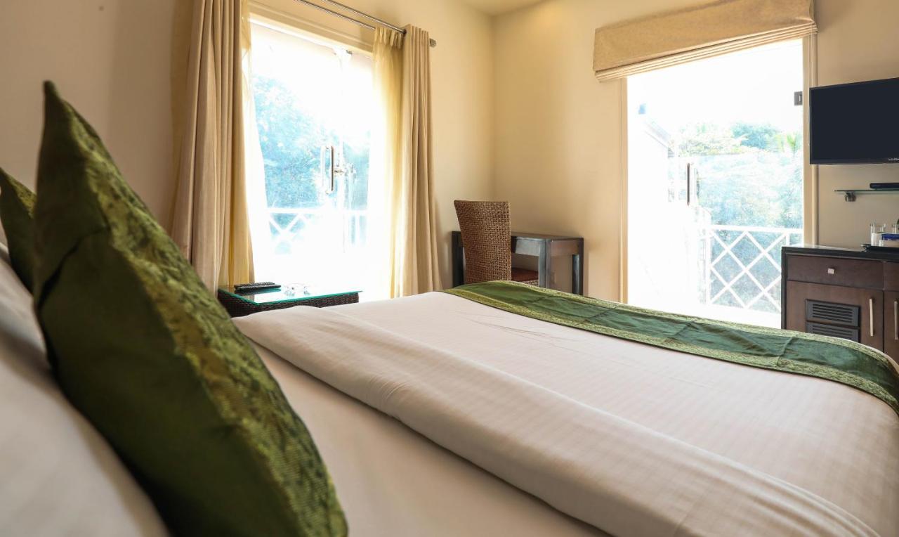Treebo Trend White Mg Hotel Bangalore Luaran gambar