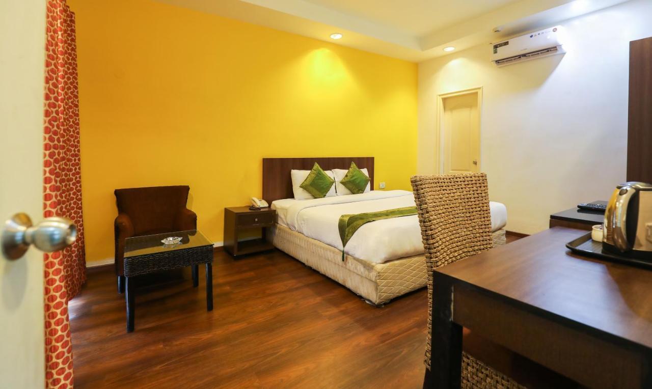 Treebo Trend White Mg Hotel Bangalore Luaran gambar