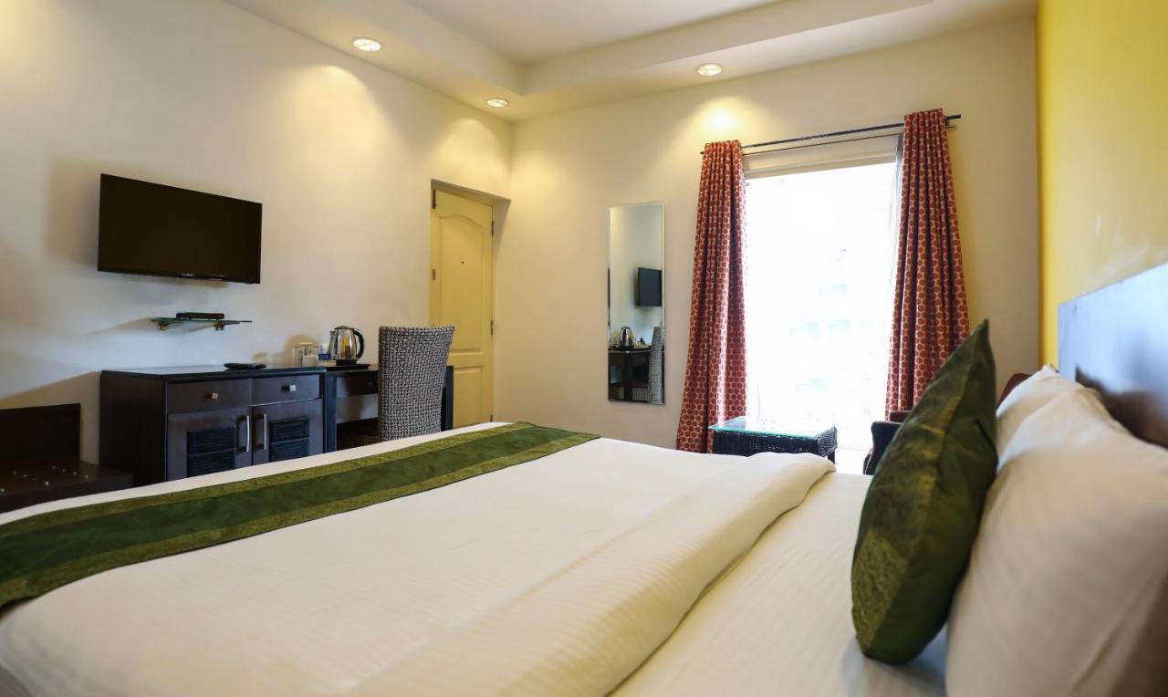 Treebo Trend White Mg Hotel Bangalore Luaran gambar