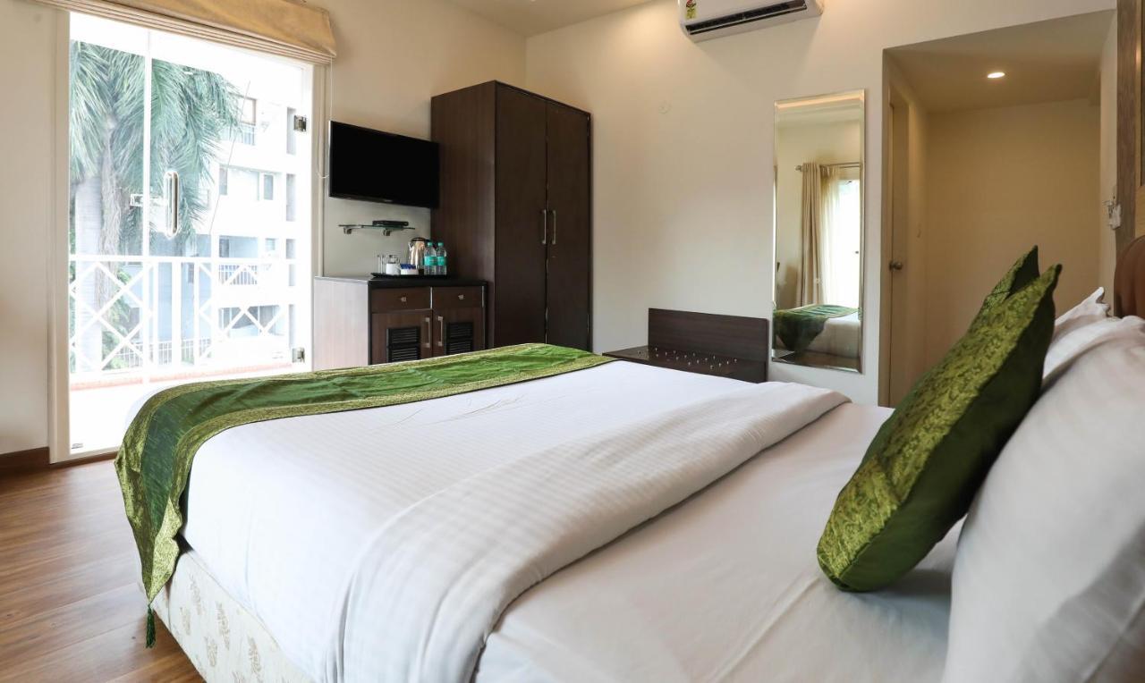 Treebo Trend White Mg Hotel Bangalore Luaran gambar