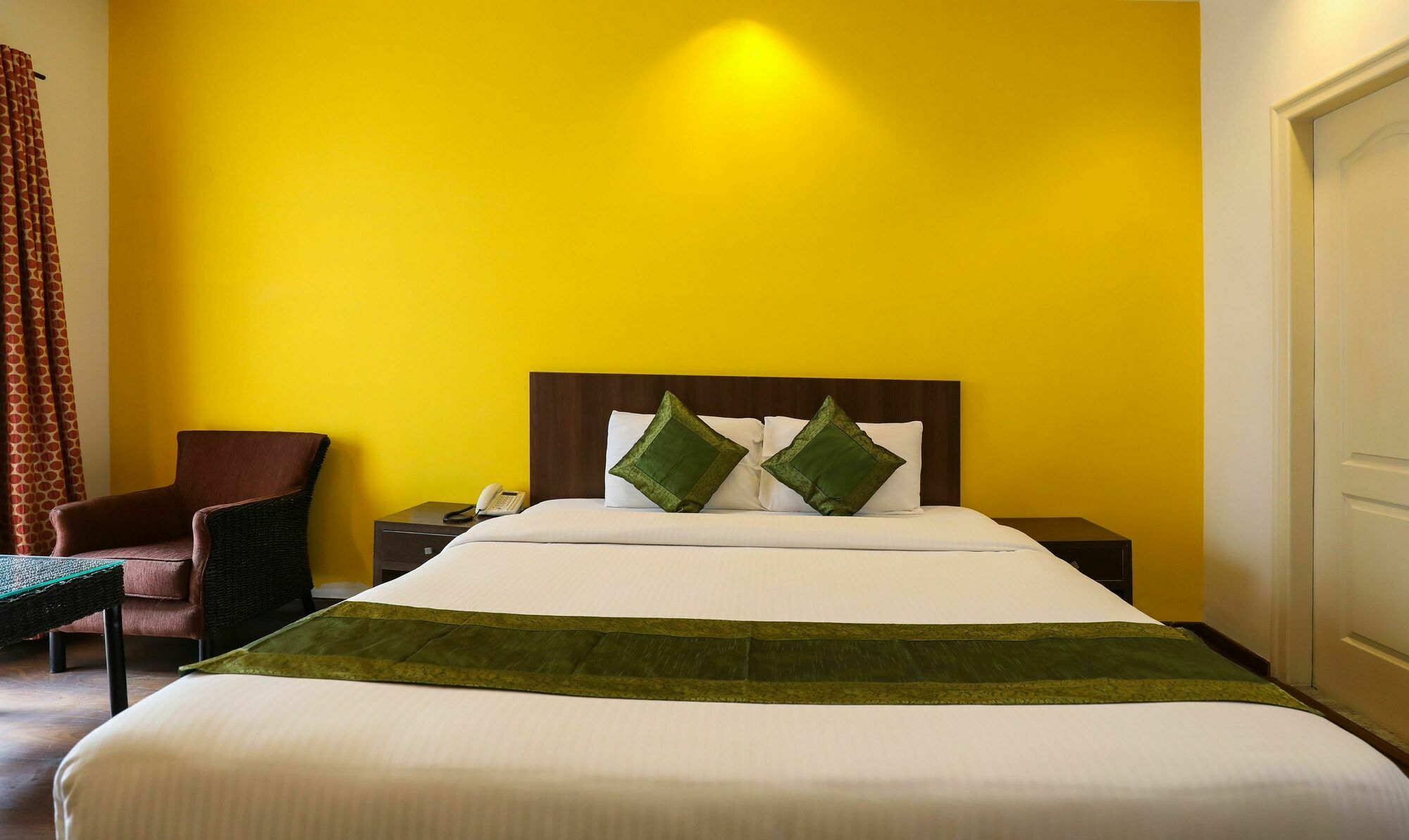 Treebo Trend White Mg Hotel Bangalore Luaran gambar
